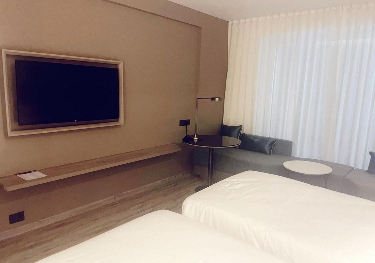 Park Inn By Radisson Сурат Экстерьер фото