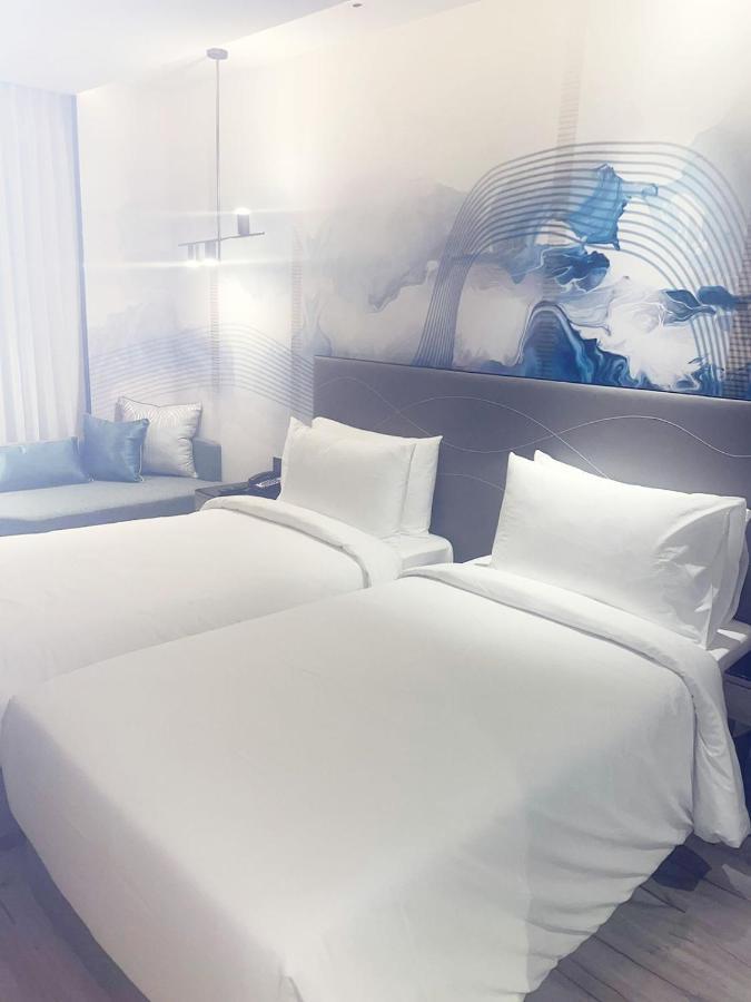 Park Inn By Radisson Сурат Экстерьер фото
